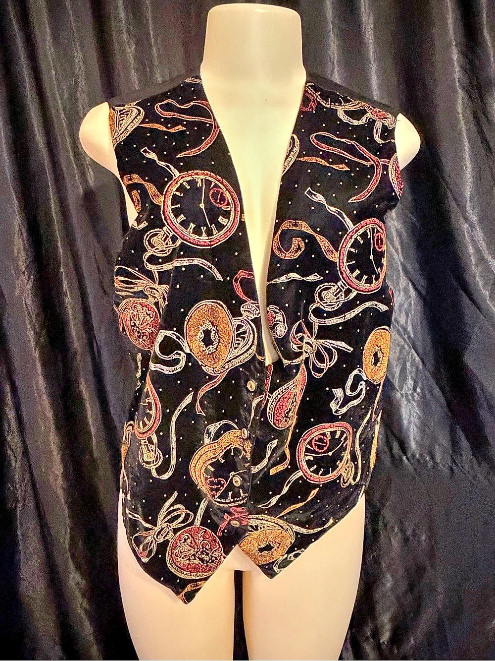 CLIO vintage Paisley clock Vest in Black & Gold Size Large